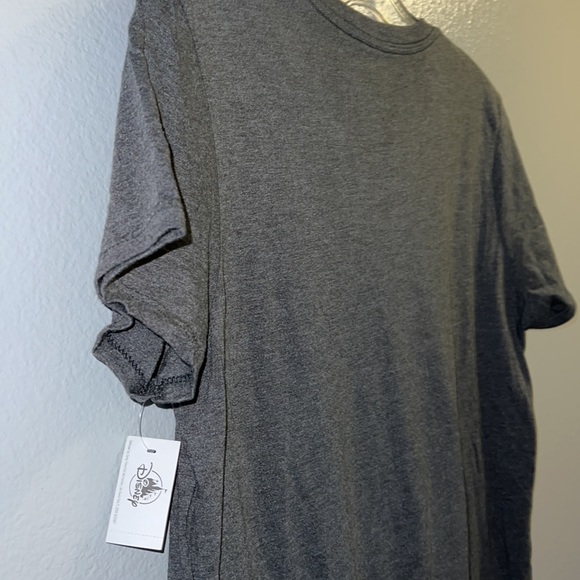 Disney EPCOT 40 October 1, 2022 T-Shirt LIMITED EDITION - Picture 7 of 9